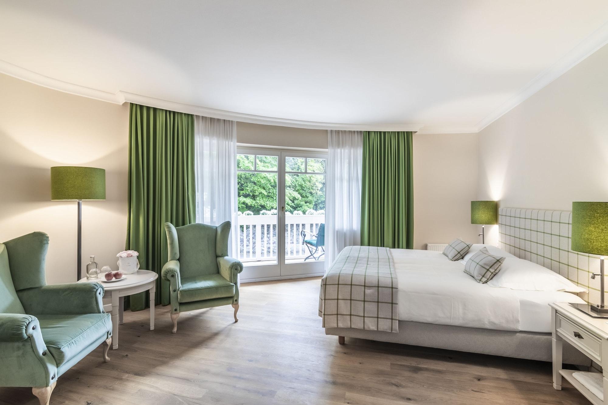 Hotel Pienzenau Am Schlosspark Merano Luaran gambar