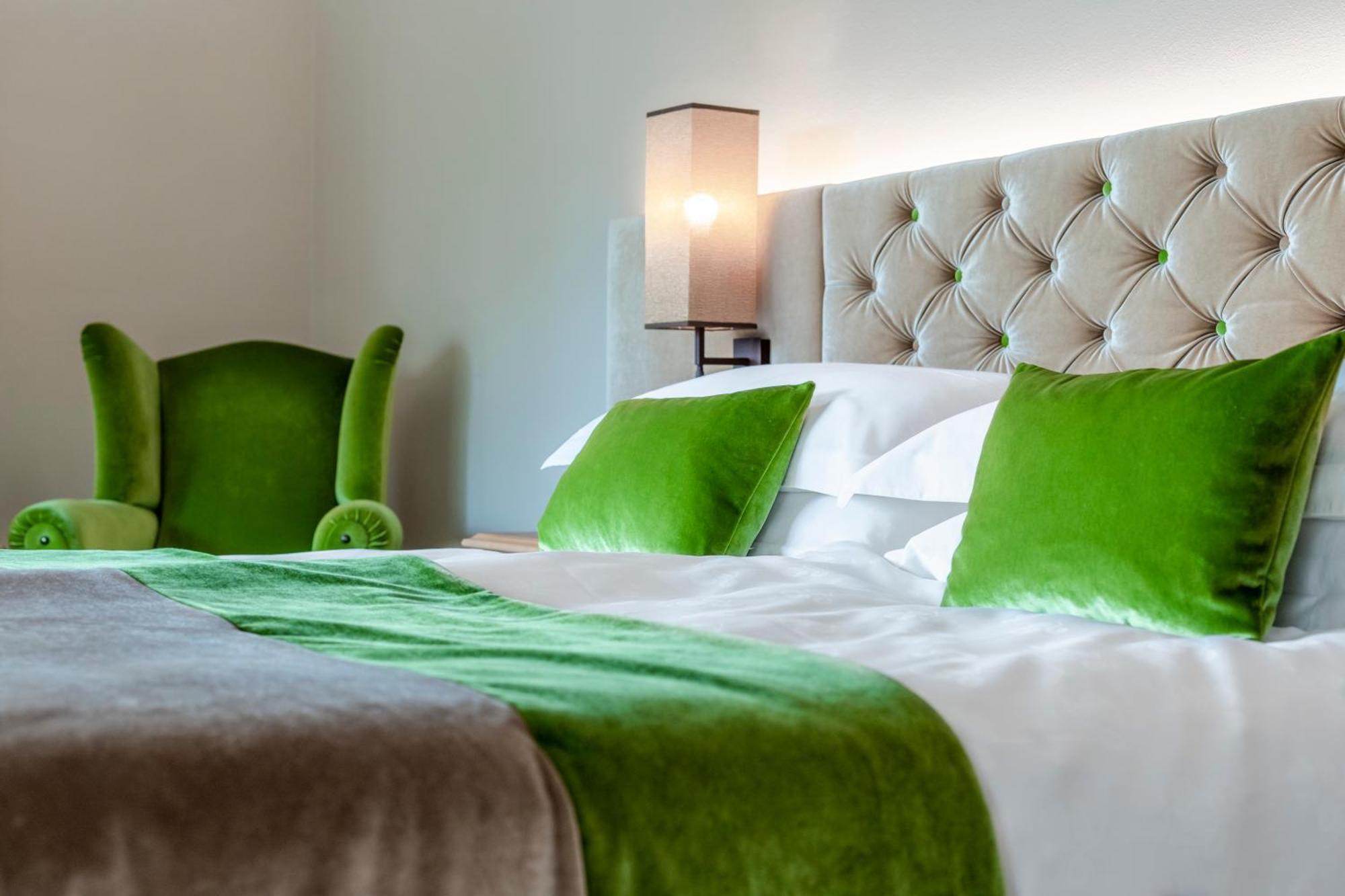 Hotel Pienzenau Am Schlosspark Merano Luaran gambar