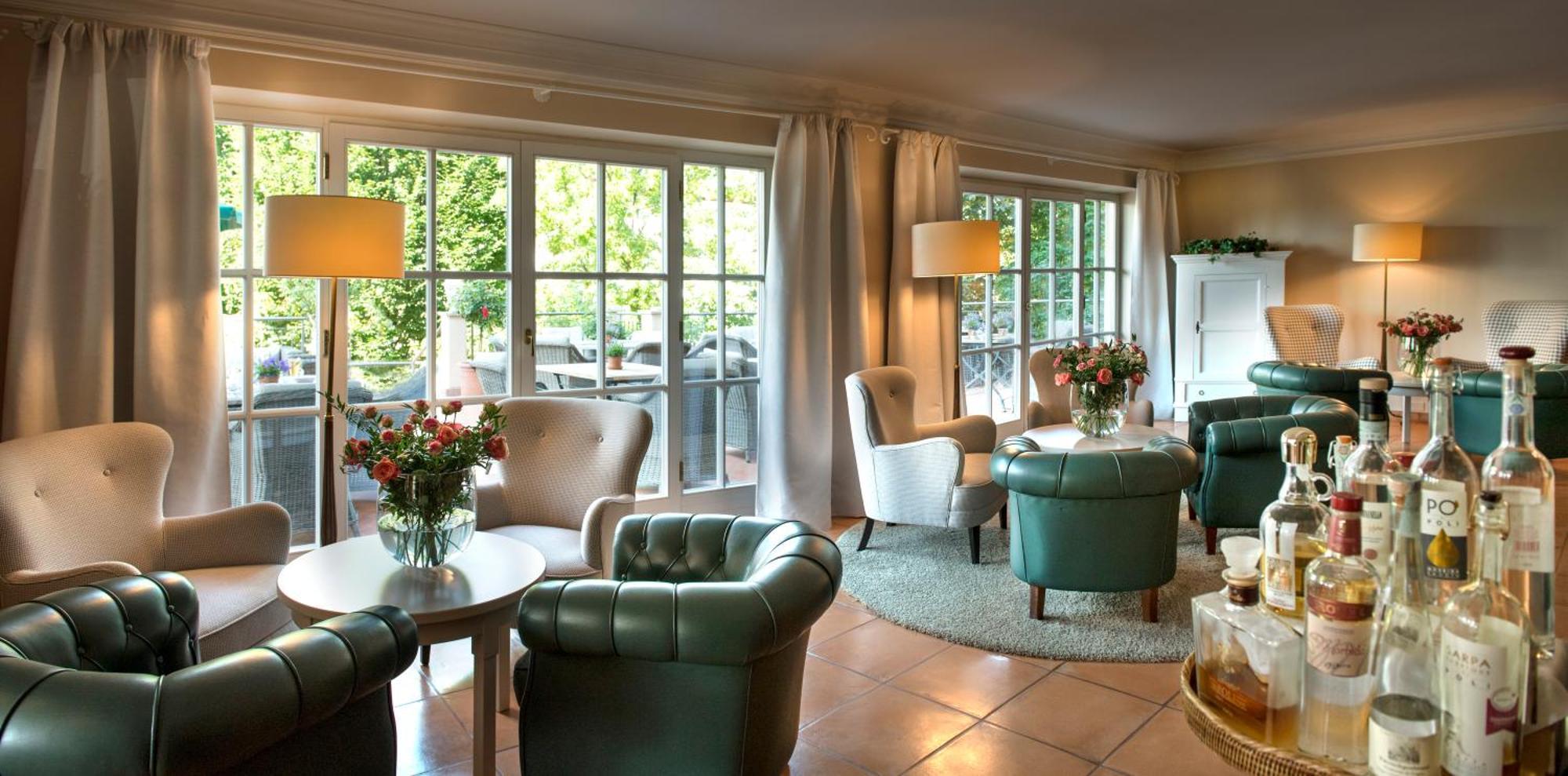 Hotel Pienzenau Am Schlosspark Merano Luaran gambar