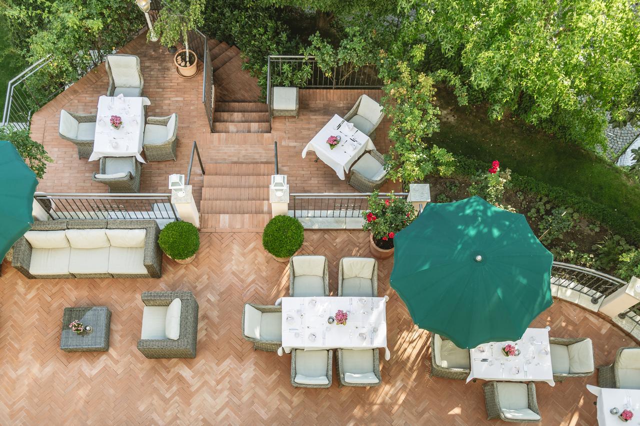 Hotel Pienzenau Am Schlosspark Merano Luaran gambar
