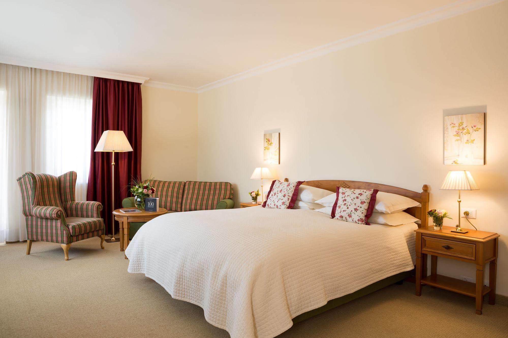 Hotel Pienzenau Am Schlosspark Merano Luaran gambar